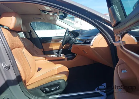 2020 BMW 740I xDrive from USA, damaged, VIN WBA7T4C04LGF97187